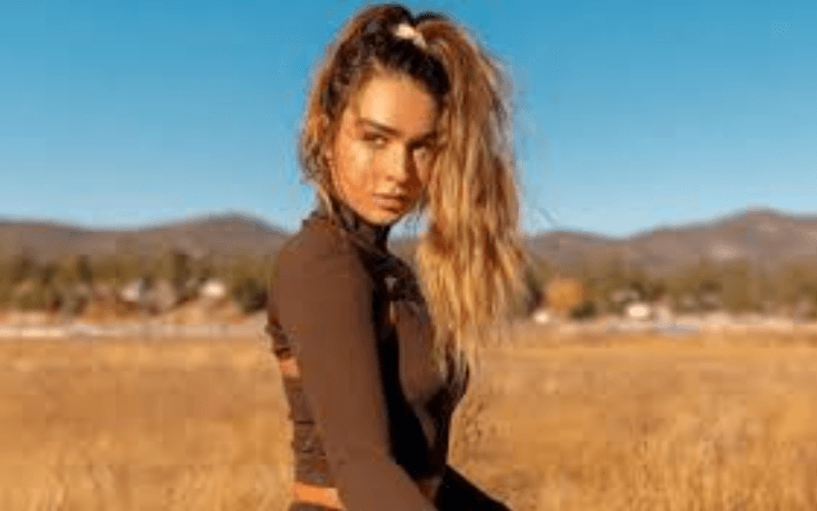 Sommer Ray Net Worth