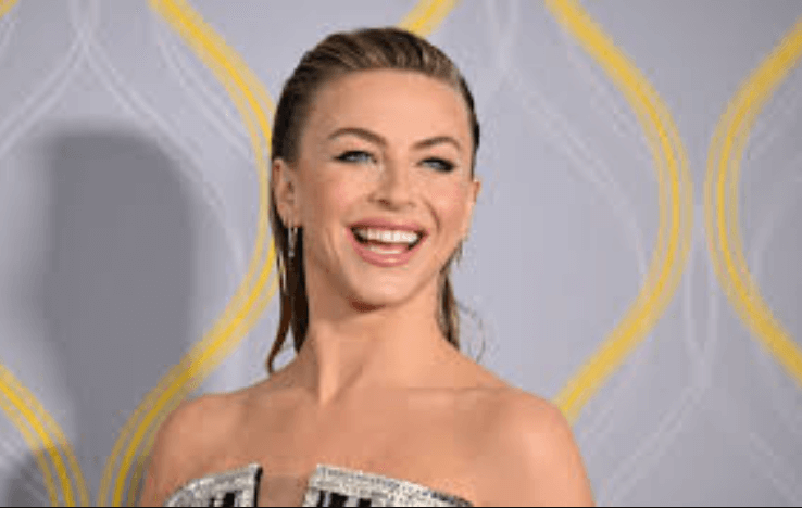 Julianne Hough Net Worth